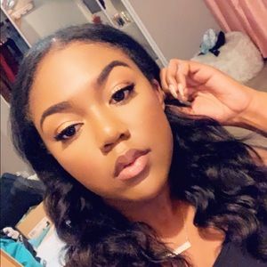 Meet your Posher, Amoni